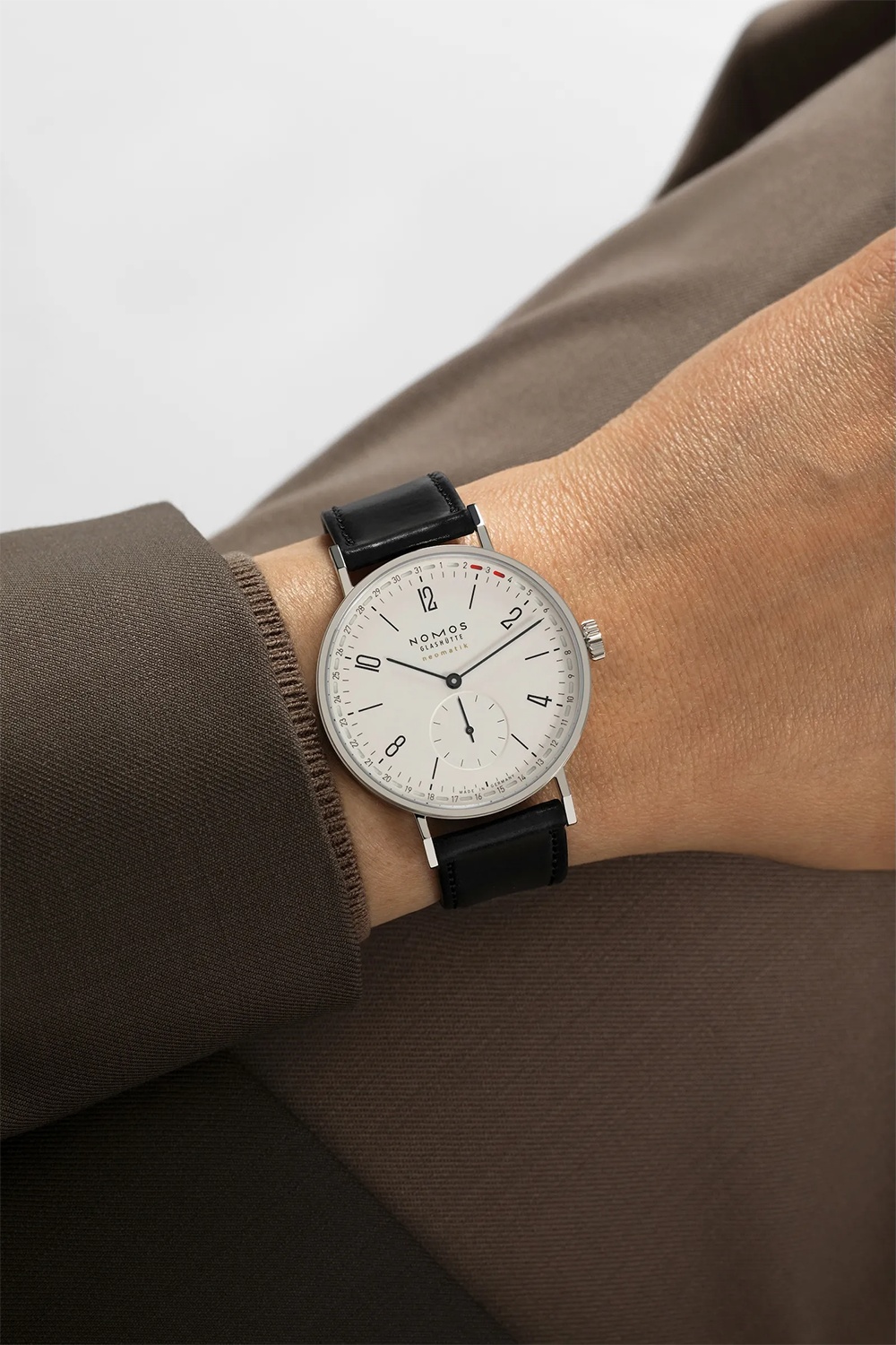 NOMOS Glashütte Tangente Neomatik 38mm Update Ref. 147 - Bilde 8