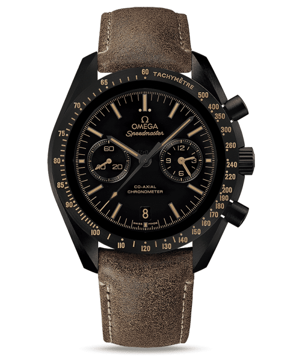 Produktbilde av Omega Speedmaster Moonwatch Co-Axial Chronograph 44.25 MM med sort urskive og brun skinnrem. Ref. O31192445101006.