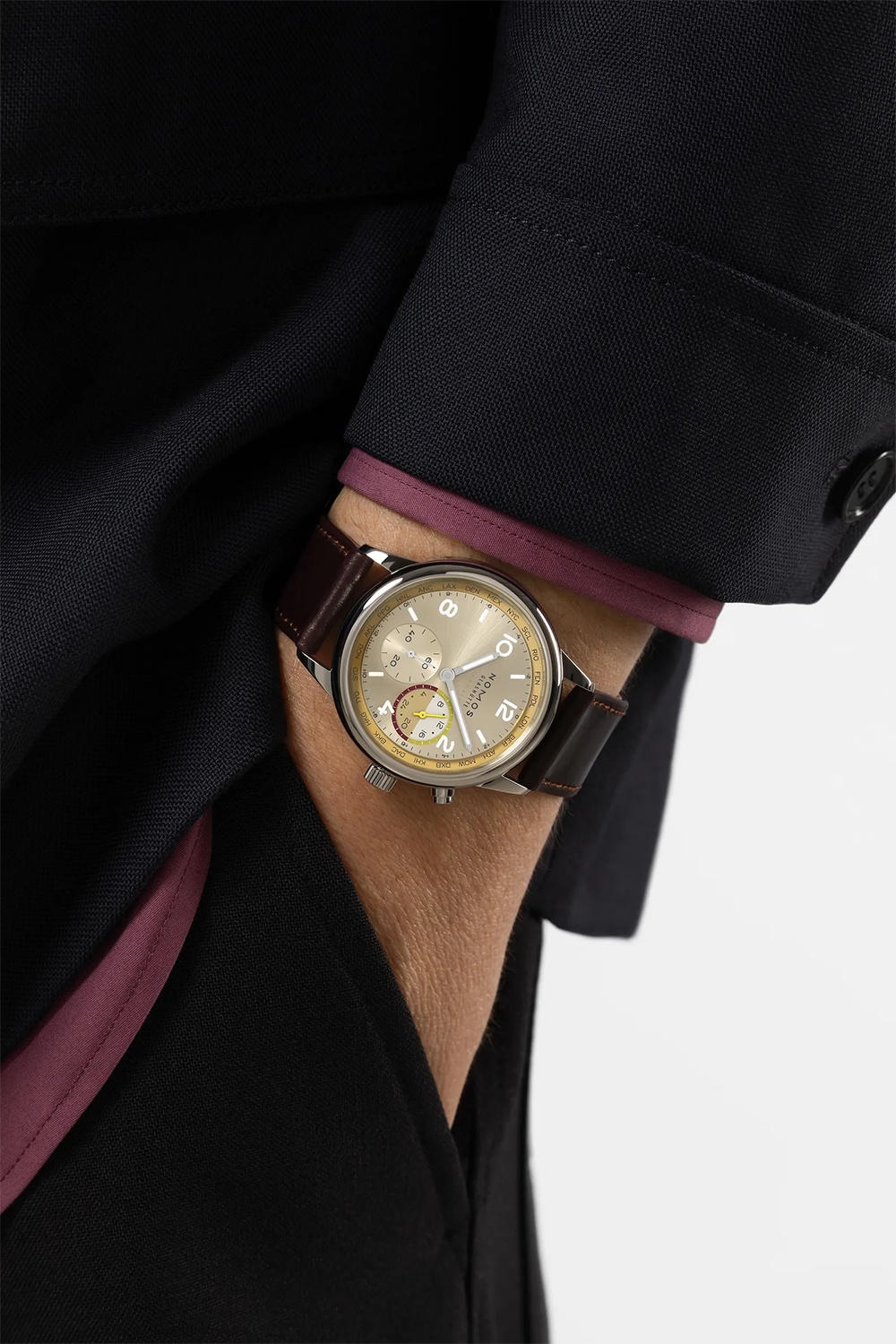 NOMOS Glashütte Club Sport Neomatik Worldtimer Reverie 40mm Ref. 790.S11 - Bilde 10