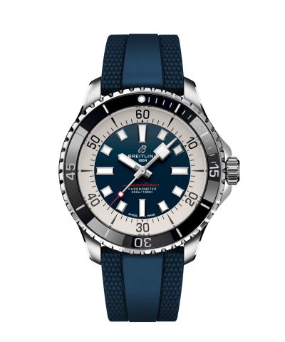 Produktbilde av Breitling Superocean Automatic 44 med blå urskive og blå gummirem. Referanse. A17376211C1A1.