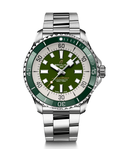 Produktbilde av Breitling Superocean Automatic 44 med grønn urskive og lenke. Ref. A17376A31L1A1