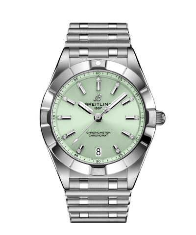 Produktbilde av Breitling Chronomat 32 med grønn urskive og stållenke. Referanse. A77310101L1A1.