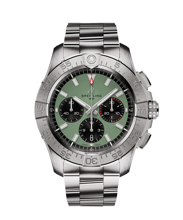 Produktbilde av Breitling Avenger B01 Chronograph 44 med grønn urskive på stållenke. Ref. AB0147101L1A1.