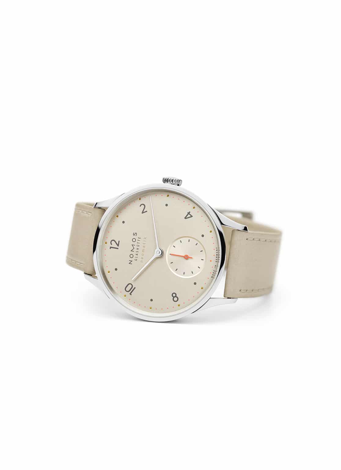 NOMOS Glashütte Minimatik Champagne Urmaker Næss