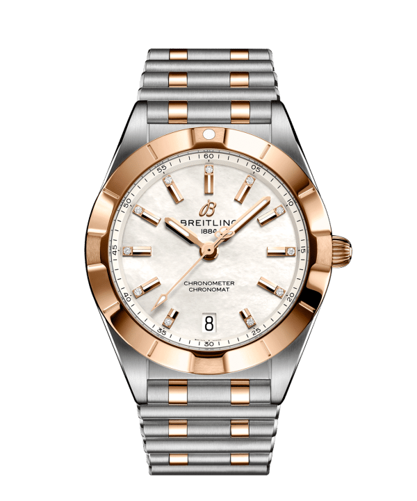 Produktbilde av Breitling Chronomat 32 med hvit urskive på stållenke. Ref. U77310101A2U1.